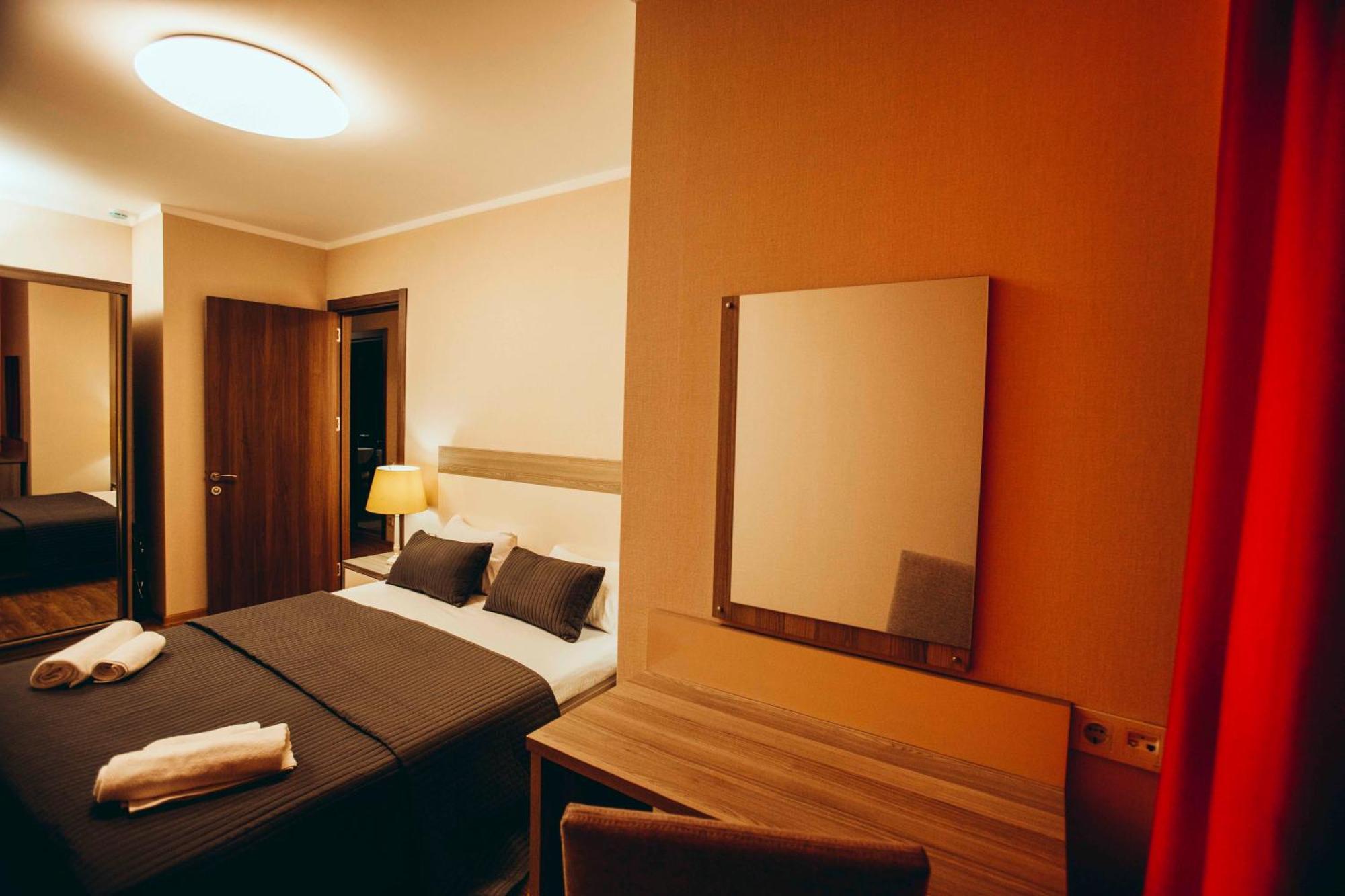 Holiday Lux Tower Batumi Room photo